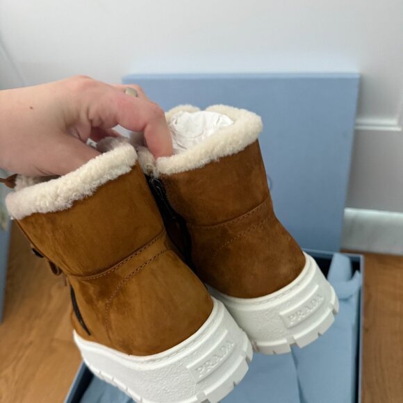 NWT Prada Winter Boots In Cognac Brown Suede Leather Shearling Lace Up - Picture 9 of 10